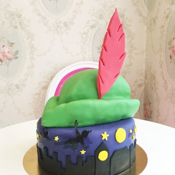 Gâteau Peter Pan chapeau