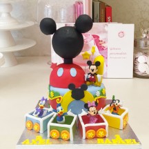 Gâteau La Maison de Mickey et Chariots