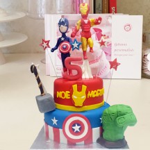 Gâteau Iron Man et Captain America